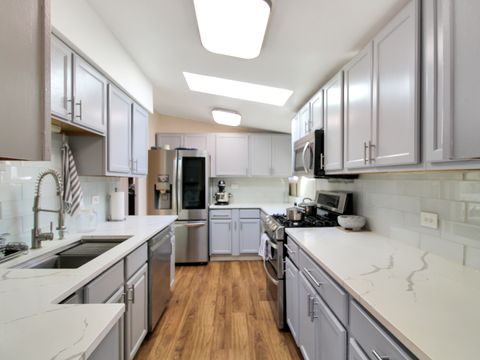 Tiny photo for 7806 W 80 Place, Bridgeview, IL 60455 (MLS # 12592288)