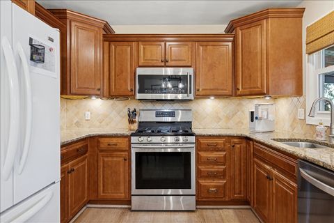 Tiny photo for 4016 Burton Trail, Crystal Lake, IL 60014 (MLS # 12491769)