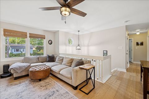 Tiny photo for 4016 Burton Trail, Crystal Lake, IL 60014 (MLS # 12491769)