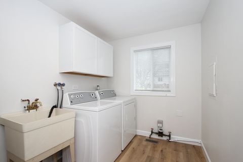 Tiny photo for 1122 Danvers Court, Schaumburg, IL 60193 (MLS # 12595548)