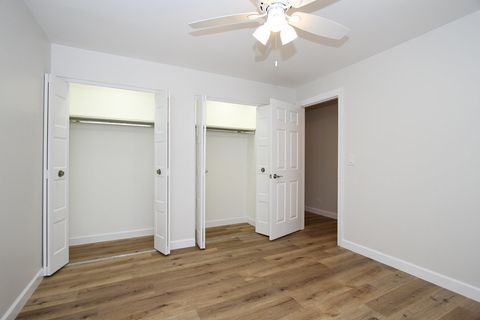 Tiny photo for 1122 Danvers Court, Schaumburg, IL 60193 (MLS # 12595548)