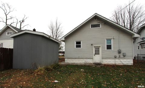 Tiny photo for 729 S 8TH Street, Clinton, IA 52732 (MLS # QC4269506)