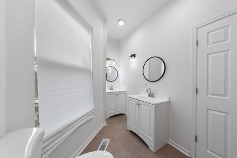 Tiny photo for 747 S Kenneth Avenue, Chicago, IL 60624 (MLS # 12490391)
