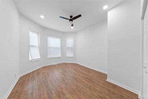 Tiny photo for 747 S Kenneth Avenue, Chicago, IL 60624 (MLS # 12490391)