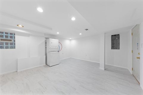 Tiny photo for 747 S Kenneth Avenue, Chicago, IL 60624 (MLS # 12490391)