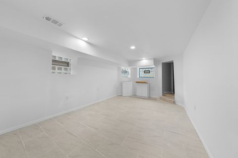 Tiny photo for 747 S Kenneth Avenue, Chicago, IL 60624 (MLS # 12490391)