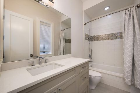 Tiny photo for 2730 N Magnolia Avenue, Chicago, IL 60614 (MLS # 12557978)