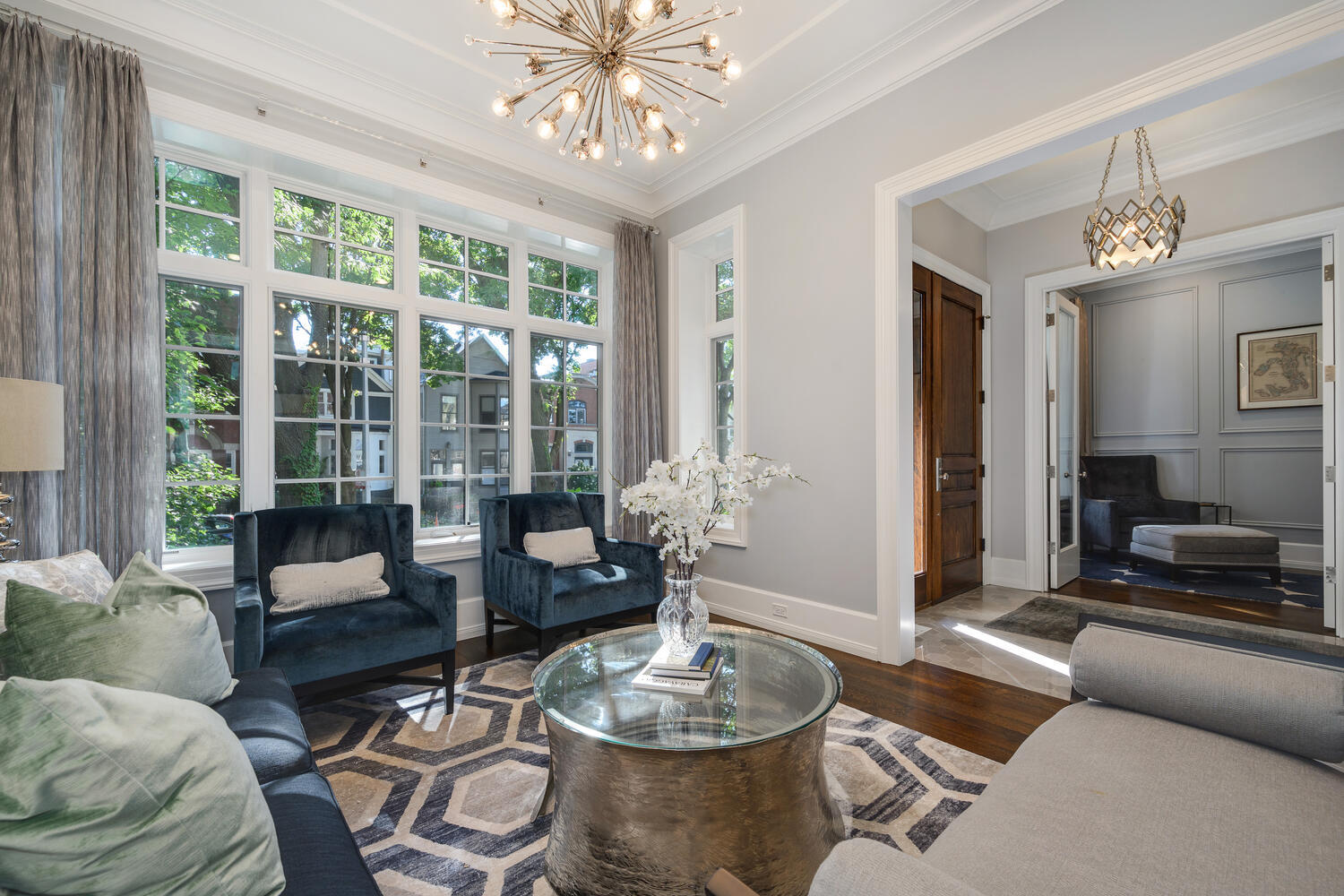 2730 N Magnolia Avenue