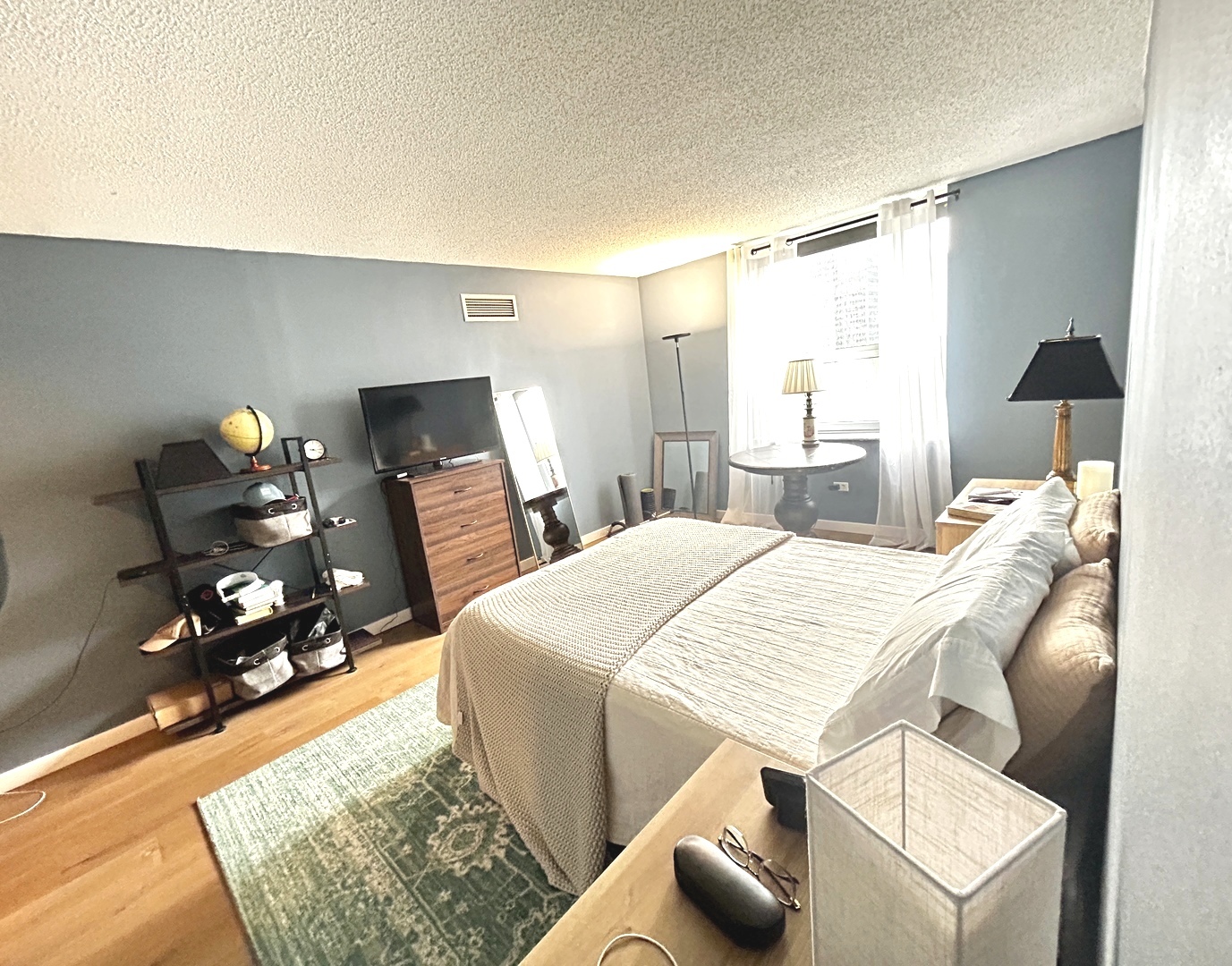 545 N Dearborn Street 3008