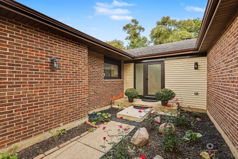 Tiny photo for 1424 Coral Reef Way, Lake Zurich, IL 60047 (MLS # 12763271)