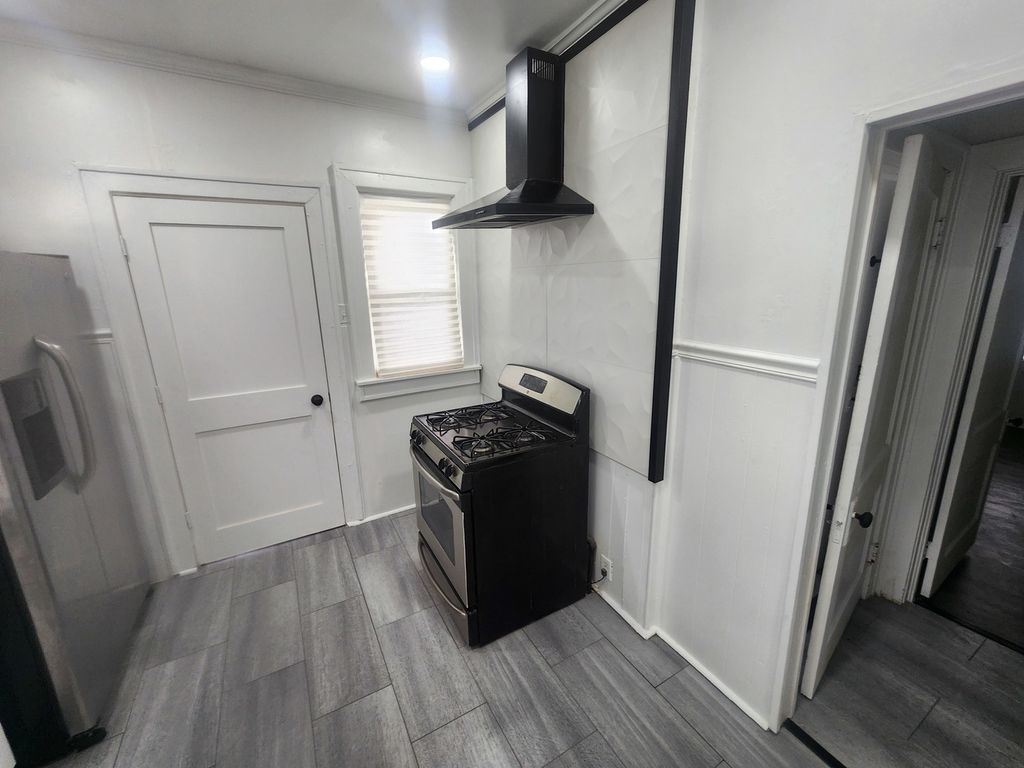 listing image 30