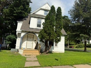 Photo of 1603 Arlington Avenue, Davenport, IA 52803 (MLS # 12690190)