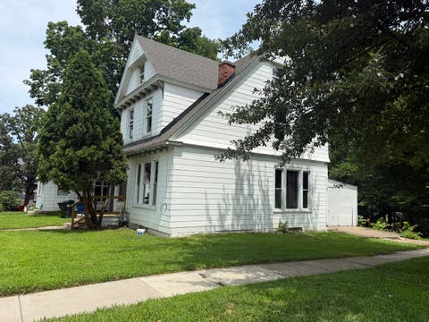 Photo of 1603 Arlington Avenue, Davenport, IA 52803 (MLS # 12690190)
