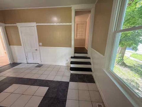 Tiny photo for 1603 Arlington Avenue, Davenport, IA 52803 (MLS # 12690190)