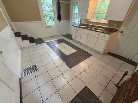 Tiny photo for 1603 Arlington Avenue, Davenport, IA 52803 (MLS # 12690190)