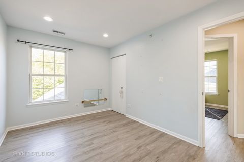 Tiny photo for 519 Jennifer Circle, Mundelein, IL 60060 (MLS # 12433683)