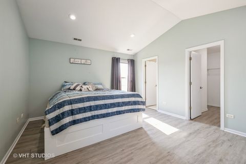 Tiny photo for 519 Jennifer Circle, Mundelein, IL 60060 (MLS # 12433683)