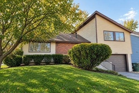 Photo of 3303 Charlemagne Avenue, Hazel Crest, IL 60429 (MLS # 12727803)