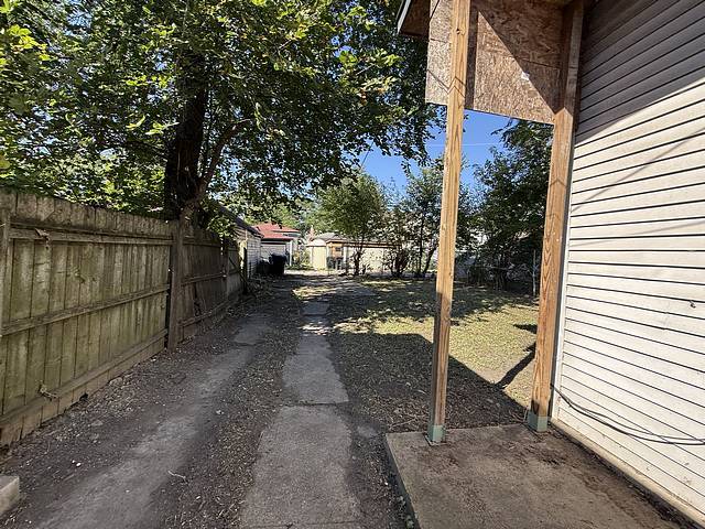 7228 S Hermitage Avenue