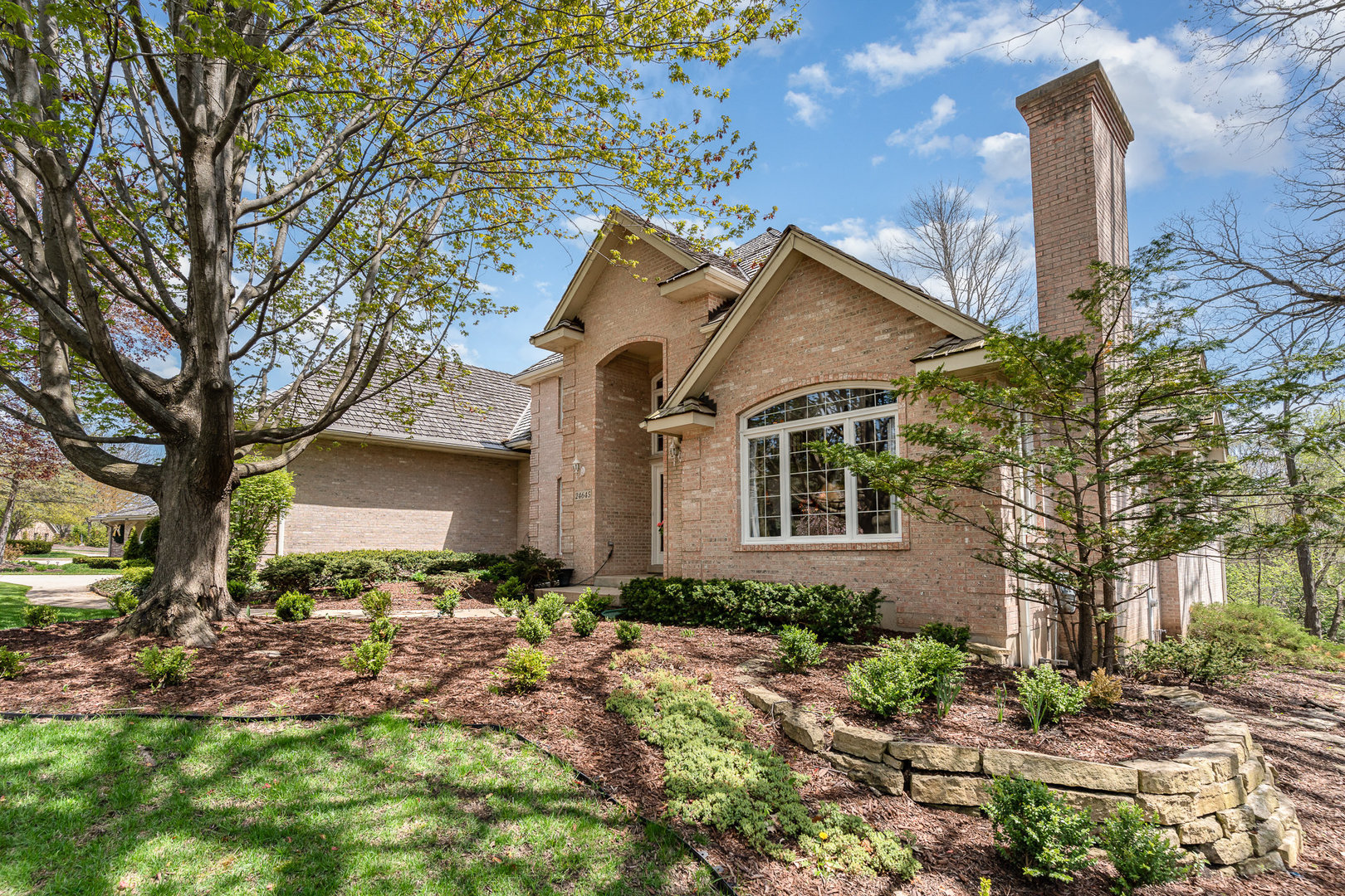24645 W Manor Drive
