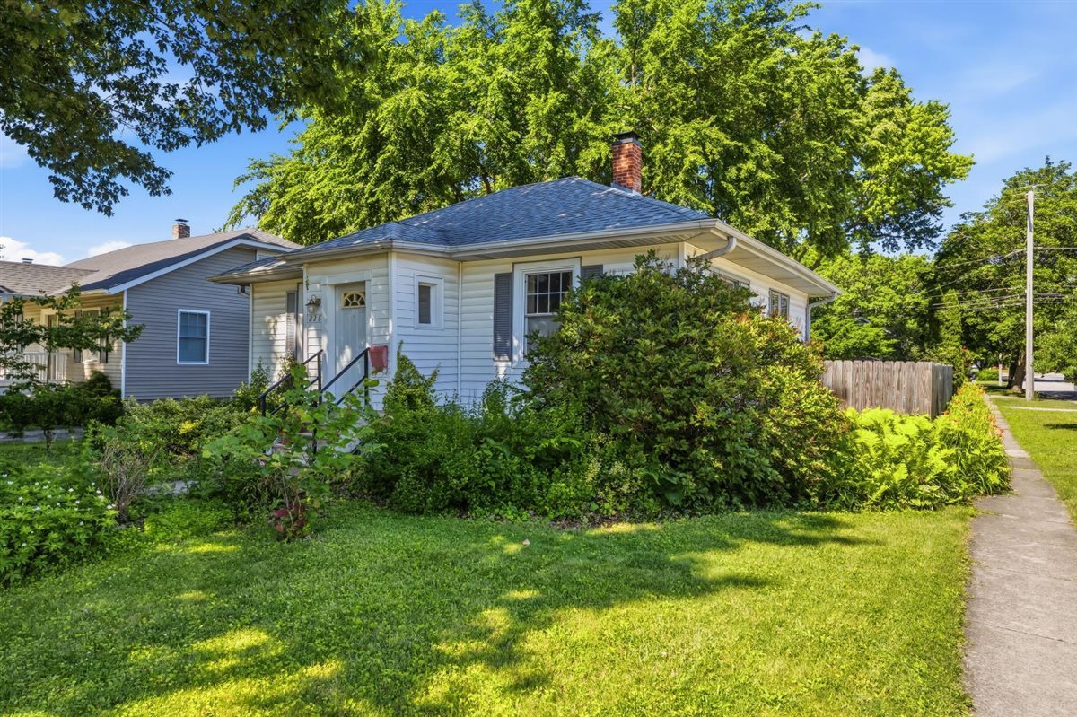 228 Anderson Boulevard