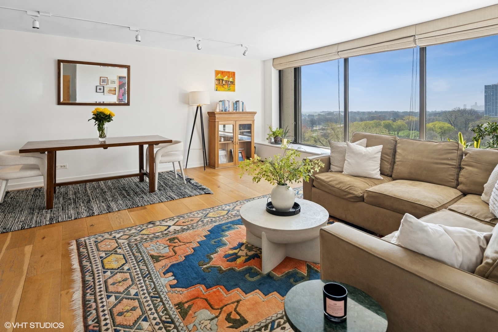 5455 N Sheridan Road 1006