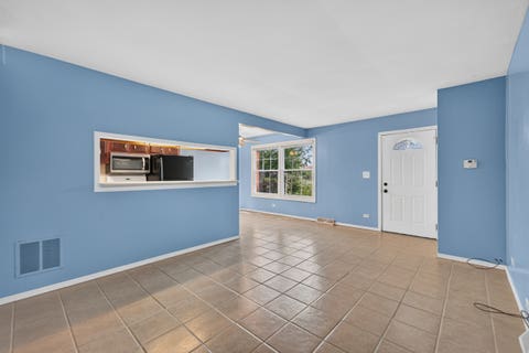 Tiny photo for 507 Darlene Lane #C, Glendale Heights, IL 60139 (MLS # 12723321)