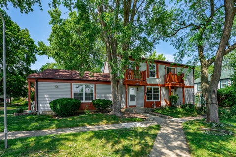 Photo of 507 Darlene Lane #C, Glendale Heights, IL 60139 (MLS # 12723321)