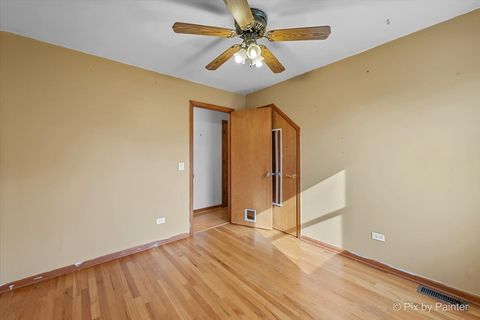 Tiny photo for 31 W Harrison Road, Lombard, IL 60148 (MLS # 12521922)