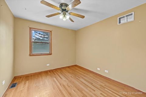 Tiny photo for 31 W Harrison Road, Lombard, IL 60148 (MLS # 12521922)