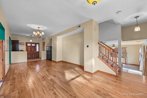Tiny photo for 31 W Harrison Road, Lombard, IL 60148 (MLS # 12521922)