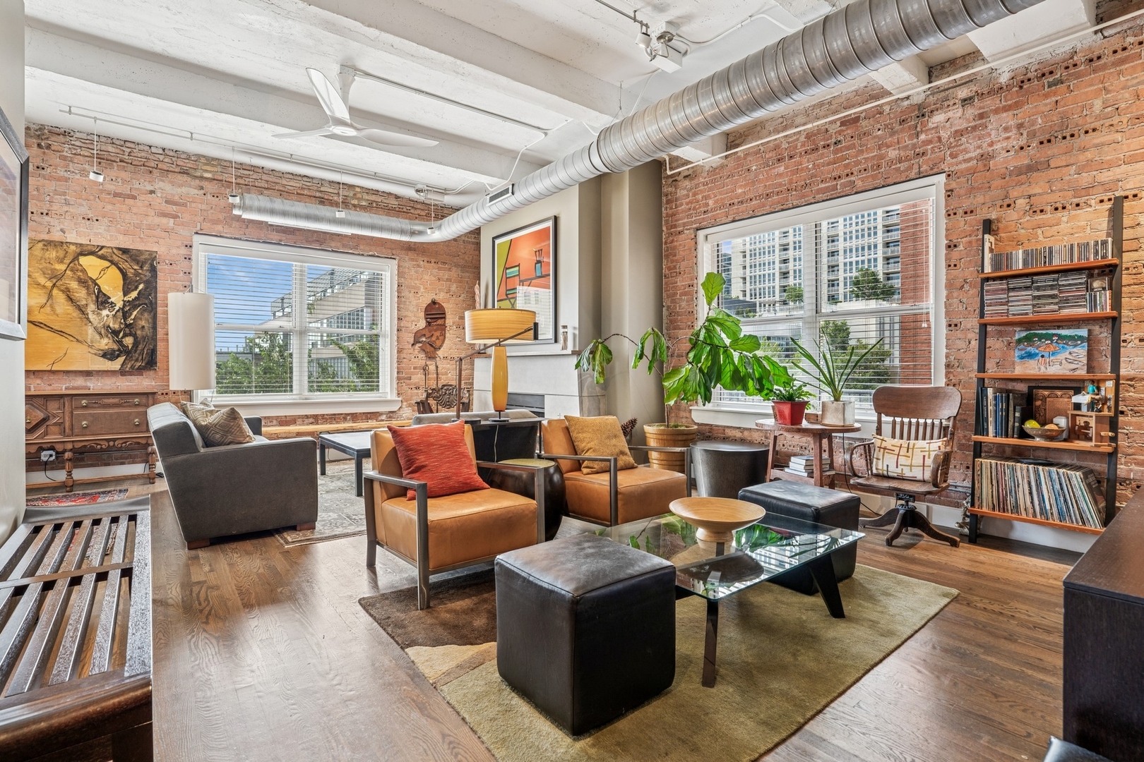 1439 S Michigan Avenue 312