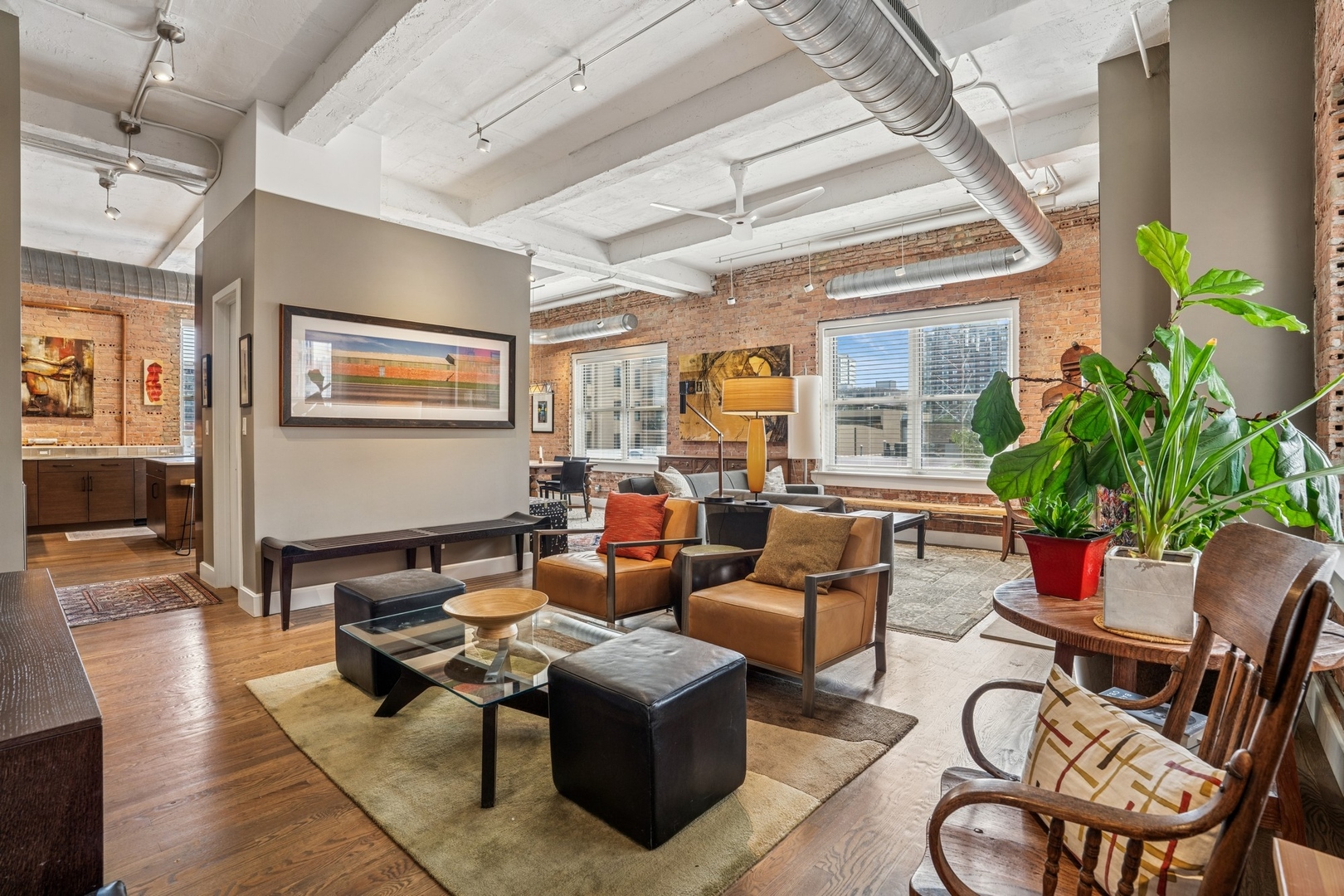 1439 S Michigan Avenue 312