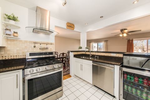 Tiny photo for 9500 Dee Road #202B, Des Plaines, IL 60016 (MLS # 12615477)