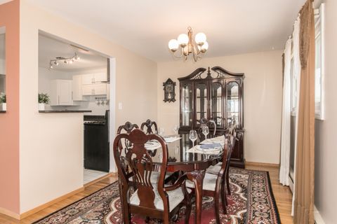 Tiny photo for 9500 Dee Road #202B, Des Plaines, IL 60016 (MLS # 12615477)