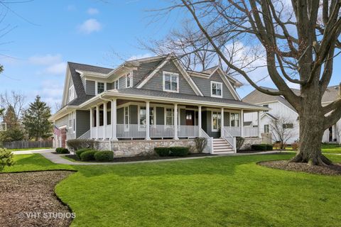 Photo of 1605 N Chicago Avenue, Arlington Heights, IL 60004 (MLS # 12543057)