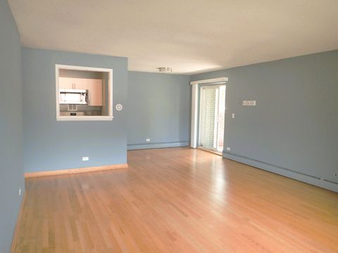 Tiny photo for 1127 S Old Wilke Road #101, Arlington Heights, IL 60005 (MLS # 12682143)