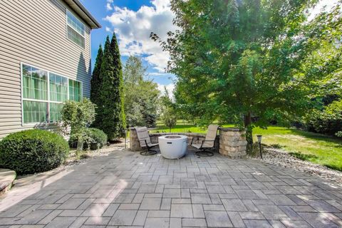 Tiny photo for 1361 Brentwood Trail, Bolingbrook, IL 60490 (MLS # 12627543)