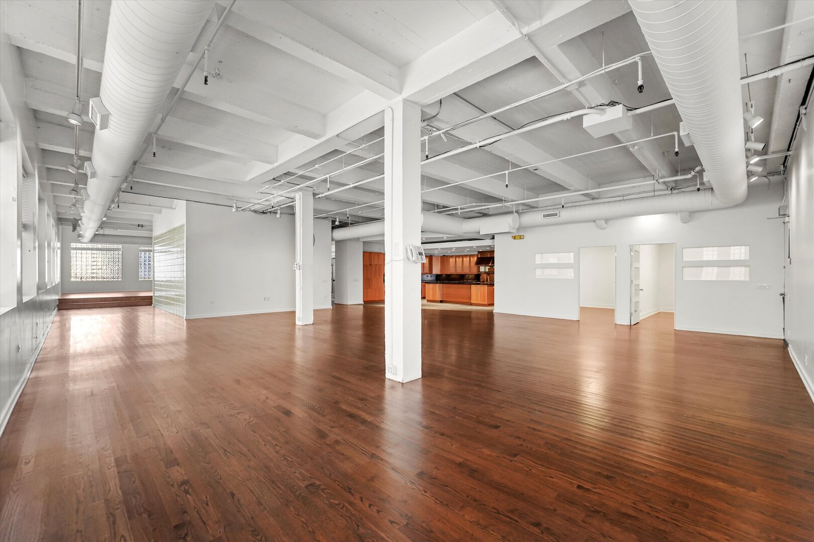 1301 S Wabash Avenue 1