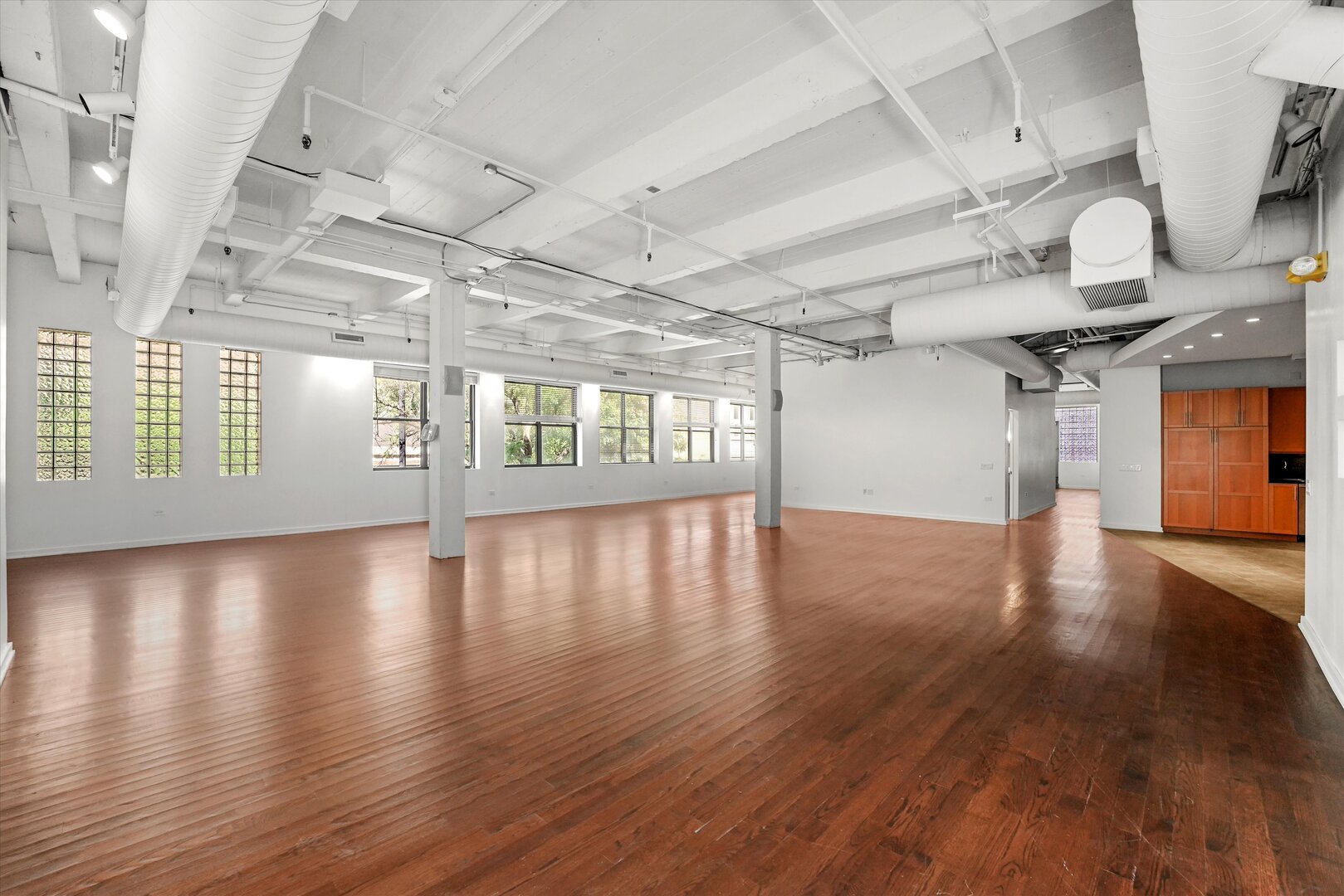 1301 S Wabash Avenue 1