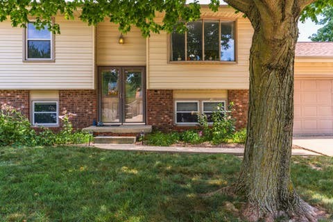 Tiny photo for 304 S Evergreen Lane, Bloomington, IL 61704 (MLS # 12702395)