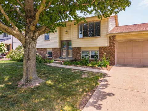 Tiny photo for 304 S Evergreen Lane, Bloomington, IL 61704 (MLS # 12702395)