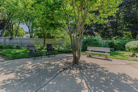Tiny photo for 831 Garfield Avenue #C, Libertyville, IL 60048 (MLS # 12702869)
