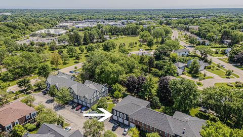 Tiny photo for 831 Garfield Avenue #C, Libertyville, IL 60048 (MLS # 12702869)