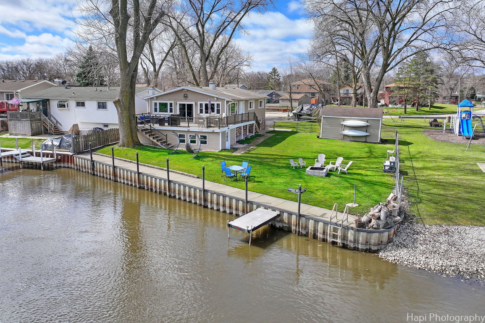 View McHenry, IL 60050 house