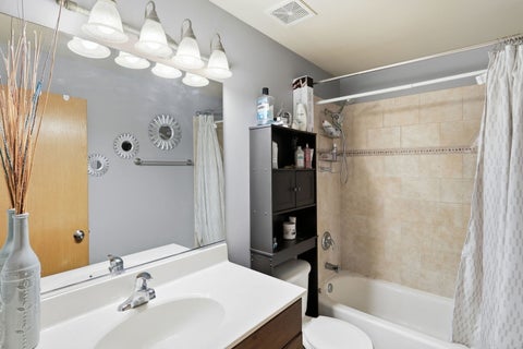 Tiny photo for 4135 S Vincennes Avenue #3N, Chicago, IL 60653 (MLS # 12754031)