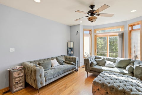 Tiny photo for 4135 S Vincennes Avenue #3N, Chicago, IL 60653 (MLS # 12754031)
