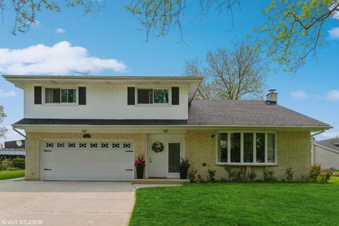 Photo of 1049 Peace Drive, Wheeling, IL 60090 (MLS # 12524535)