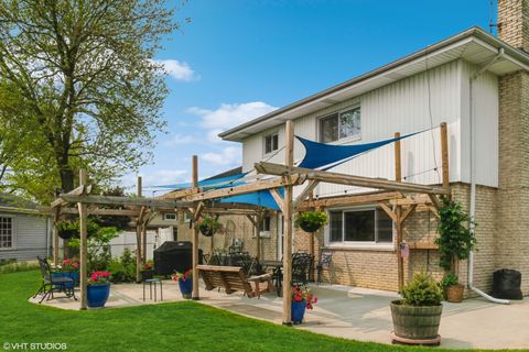 Tiny photo for 1049 Peace Drive, Wheeling, IL 60090 (MLS # 12524535)