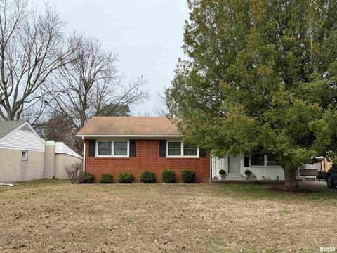Photo of 107 CARTER Drive, Metropolis, IL 62960 (MLS # EB460775)